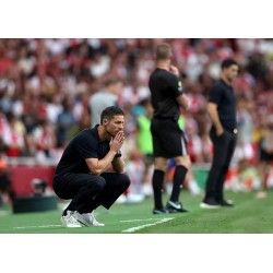 Arsenal teki paluun Chelseaa vastaan, mikä oli Alonson ensimmäinen Valioliiga-tappio. Arsenal teki paluun Chelseaa vastaan, mikä oli Alonson ensimmäinen Valioliiga-tappio.